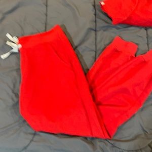 Figs winning red joggers